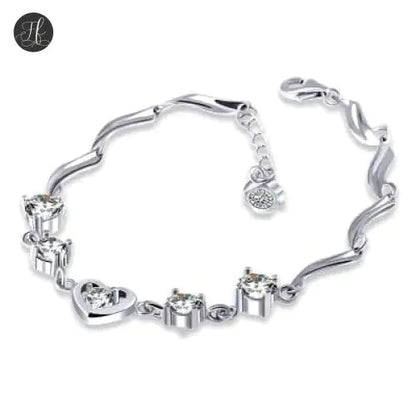 Heart-Shaped Crystal Zircon Bracelet Petite